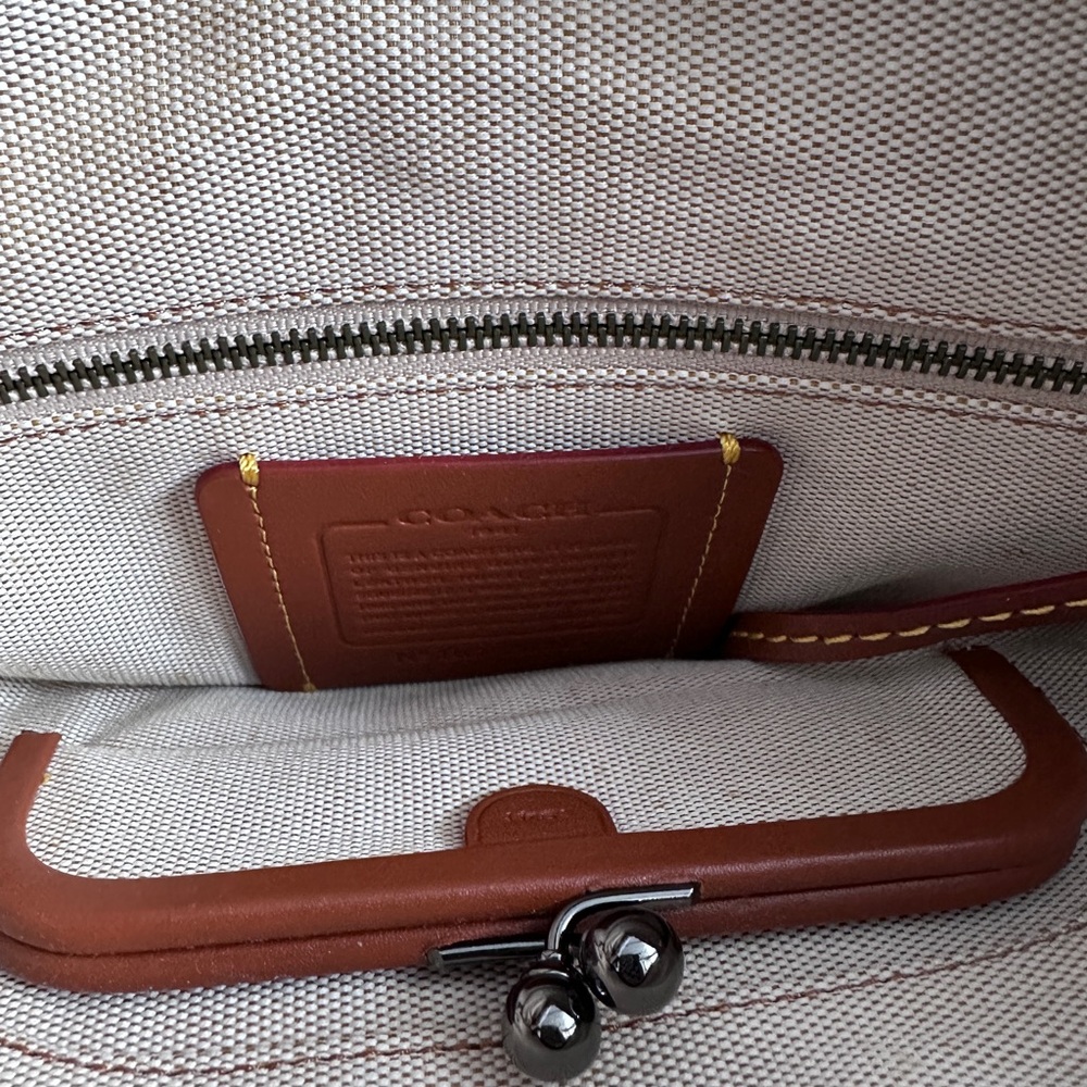LIMITED EDITION Coach Rogue Bag / 1941 N2 RG-20315/ White with Dark Hardware - Picture 12 of 16